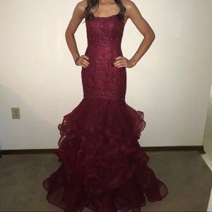 Red wine Sherri Hill #52560 mermaid dress!